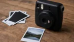 Sofortbildkamera optimal nutzen: So gelingen scharfe und gut belichtete Fotos